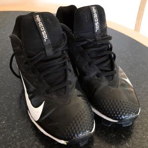 Men’s Nike baseball cleats